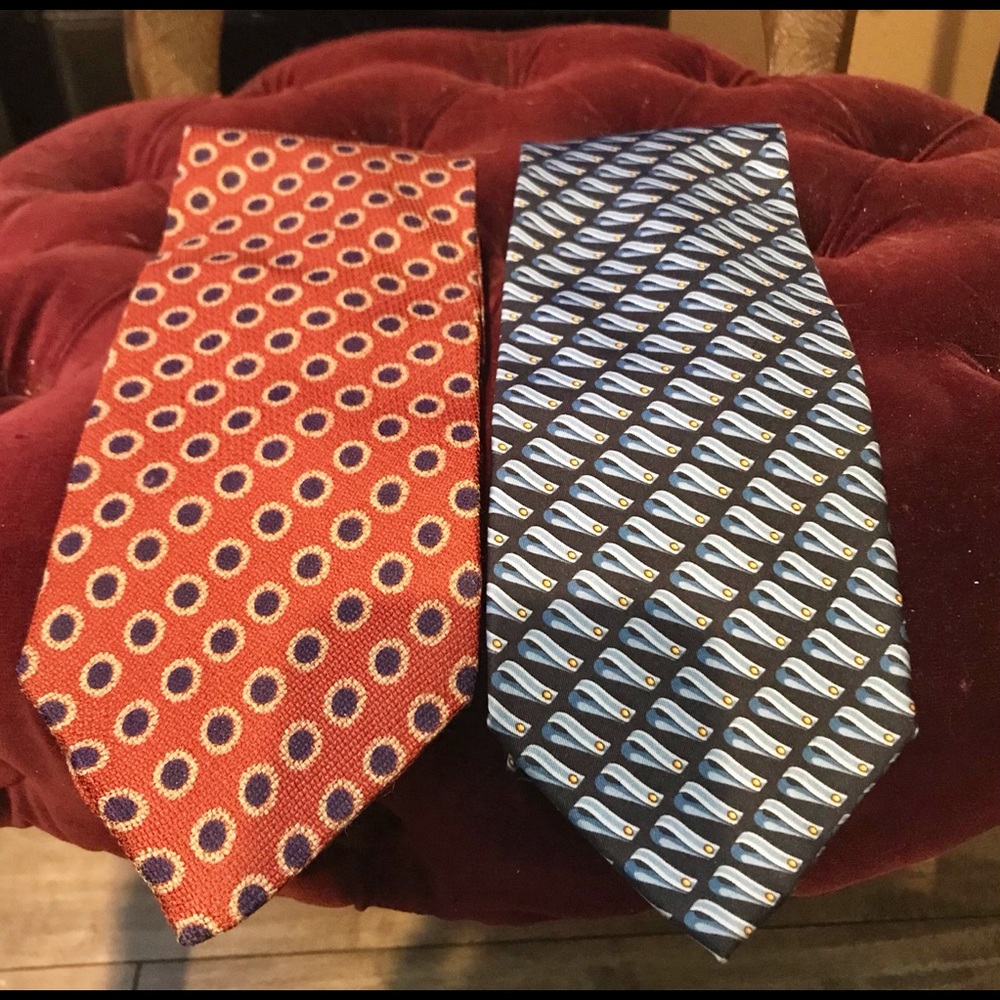 Gucci and Armani tie bundle need stitches in back